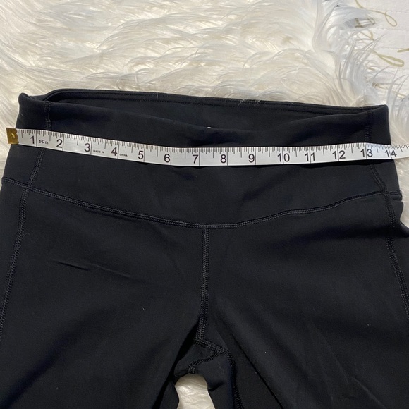 Athleta Black Capri Leggings - Picture 4 of 6